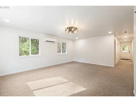 536 Annis Street Canyonville OR 97417