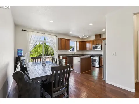 10993 SW Sage Terrace Portland OR 97223