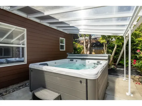 6636 SW Ebb Avenue Lincoln City OR 97367