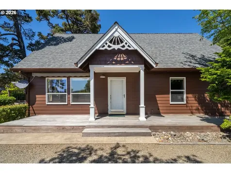 6636 SW Ebb Avenue Lincoln City OR 97367