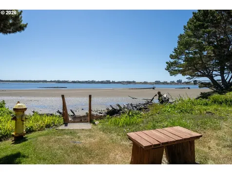 6636 SW Ebb Avenue Lincoln City OR 97367