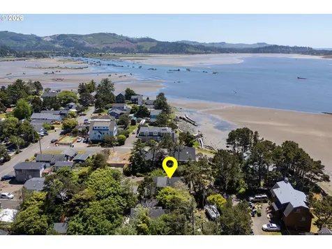 6636 SW Ebb Avenue Lincoln City OR 97367
