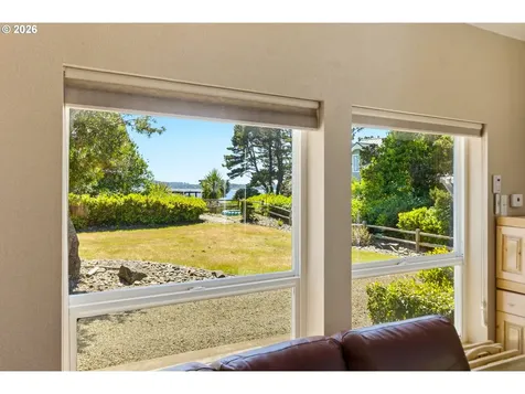 6636 SW Ebb Avenue Lincoln City OR 97367
