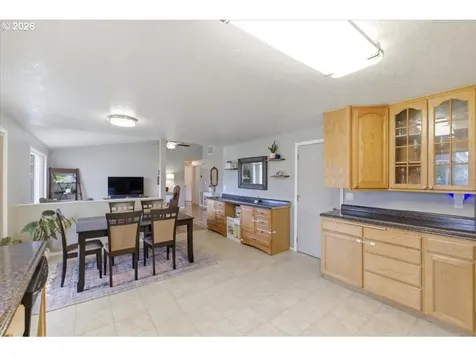 2963 S 7th Place Lebanon OR 97355
