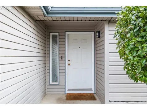 2963 S 7th Place Lebanon OR 97355