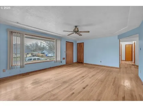 1550 SE 4th Street Gresham OR 97080
