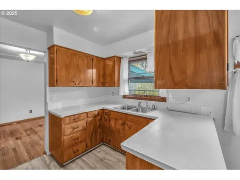 1550 SE 4th Street Gresham OR 97080
