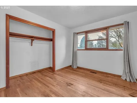 1550 SE 4th Street Gresham OR 97080