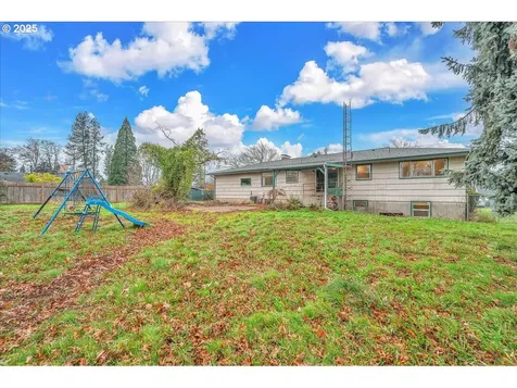 1550 SE 4th Street Gresham OR 97080
