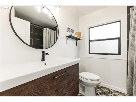 1212 NE 157th Avenue Portland OR 97230