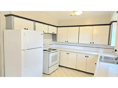2502 E 27th Street Vancouver WA 98661