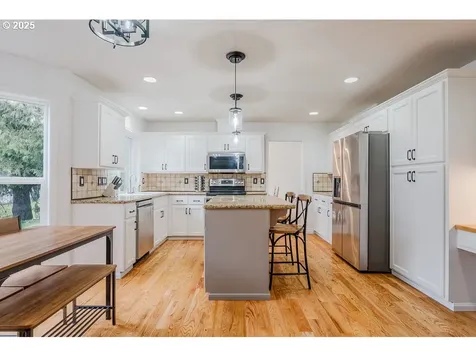 20284 Quinalt Drive Oregon City OR 97045