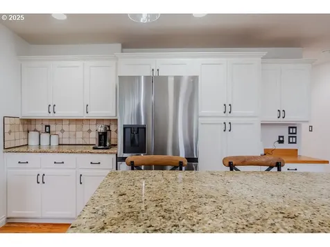 20284 Quinalt Drive Oregon City OR 97045