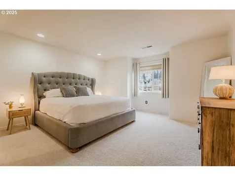 20284 Quinalt Drive Oregon City OR 97045