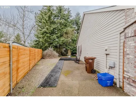 20284 Quinalt Drive Oregon City OR 97045