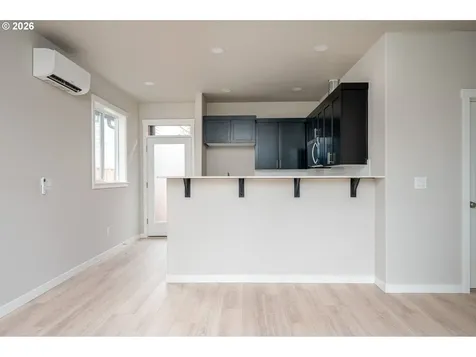 6225 SE Knapp Street Portland OR 97206
