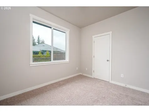 6225 SE Knapp Street Portland OR 97206