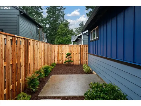 6225 SE Knapp Street Portland OR 97206