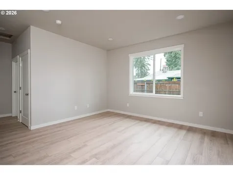 6225 SE Knapp Street Portland OR 97206