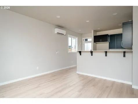6225 SE Knapp Street Portland OR 97206