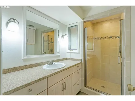 4321 Woodside Circle Lake Oswego OR 97035