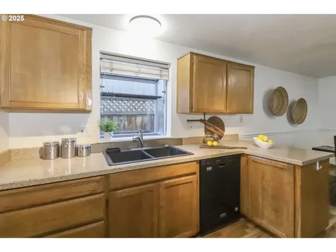 11571 SW Sheffield Circle Portland OR 97223