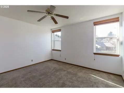 11571 SW Sheffield Circle Portland OR 97223