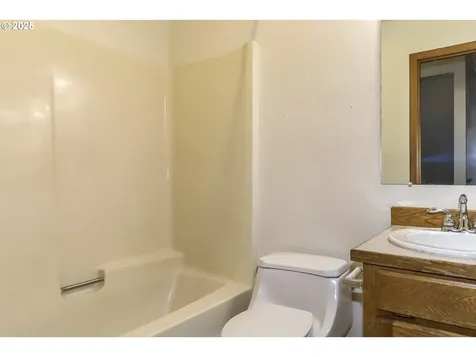 11571 SW Sheffield Circle Portland OR 97223