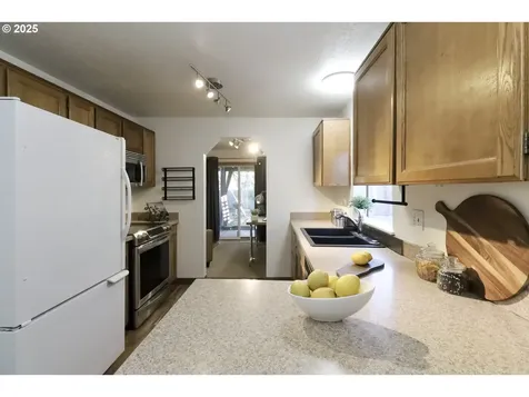 11571 SW Sheffield Circle Portland OR 97223