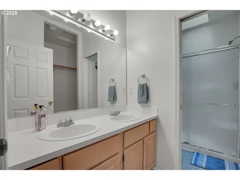 20147 NE Halsey Street Fairview OR 97024