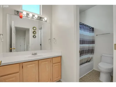 20147 NE Halsey Street Fairview OR 97024