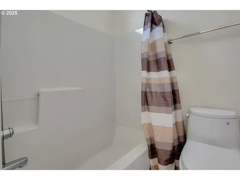 20147 NE Halsey Street Fairview OR 97024