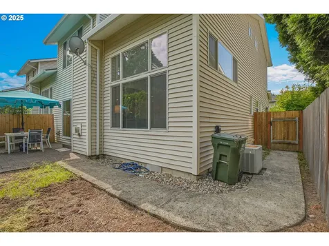 20147 NE Halsey Street Fairview OR 97024