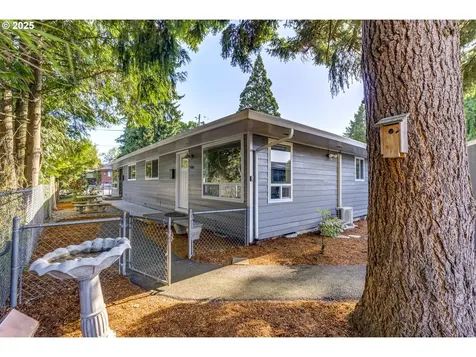 9016 9022 SE Ankeny Street Portland OR 97216