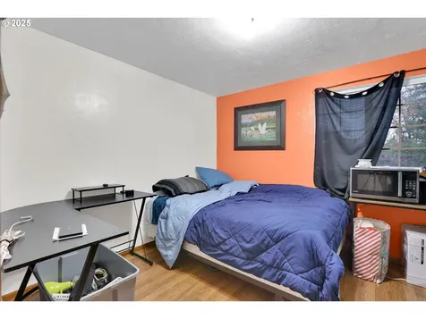 505 Tracy Place Junction City OR 97448