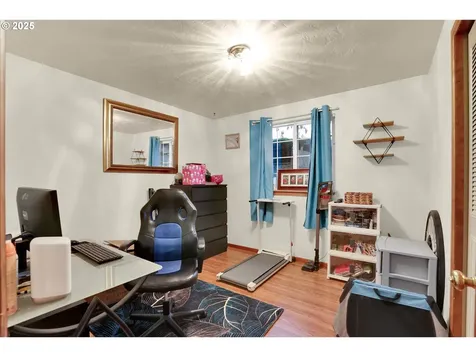 505 Tracy Place Junction City OR 97448
