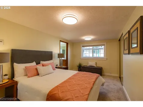 1368 Hayes Street Eugene OR 97402