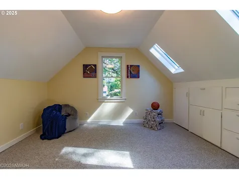 1368 Hayes Street Eugene OR 97402
