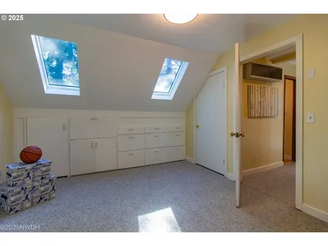1368 Hayes Street Eugene OR 97402