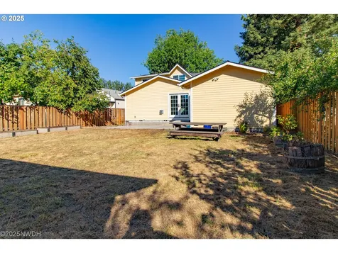 1368 Hayes Street Eugene OR 97402