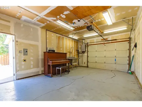 1368 Hayes Street Eugene OR 97402