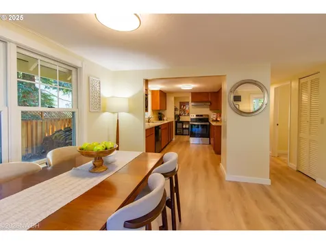 1368 Hayes Street Eugene OR 97402