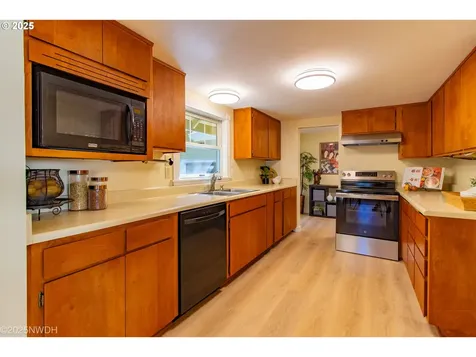 1368 Hayes Street Eugene OR 97402