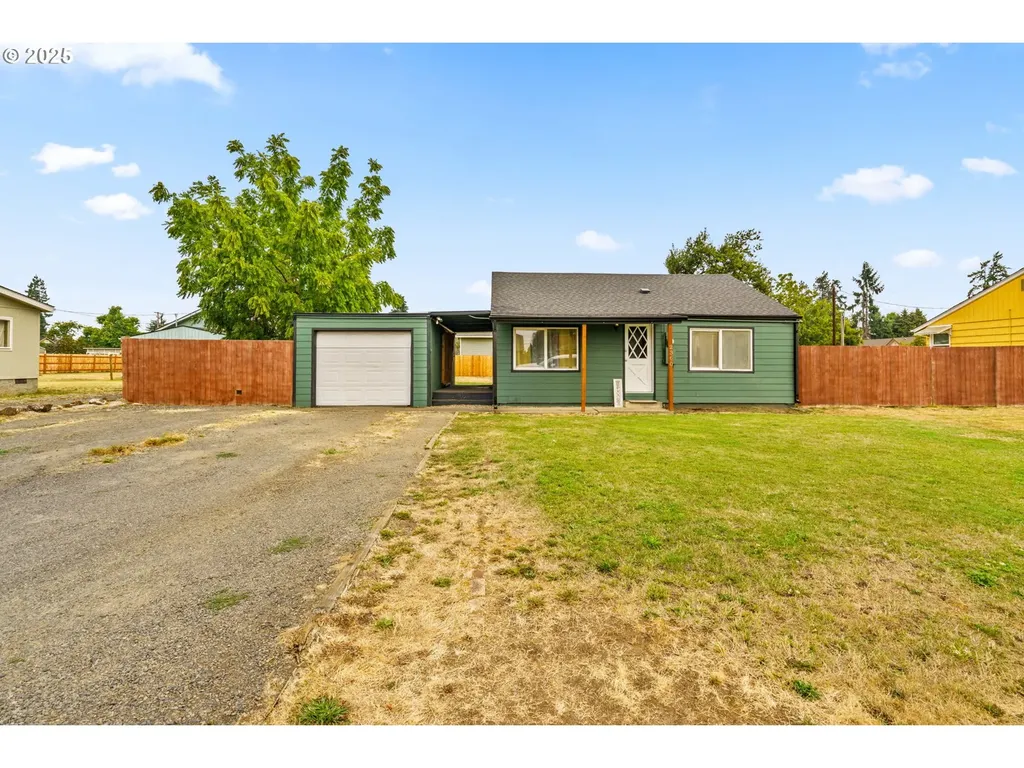 2360 F Street Springfield OR 97477