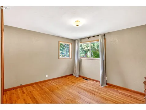1340 NW Thomsen Lane Mcminnville OR 97128