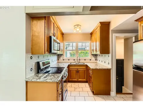 7336 SE 19th Avenue Portland OR 97202
