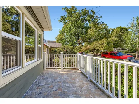 7336 SE 19th Avenue Portland OR 97202