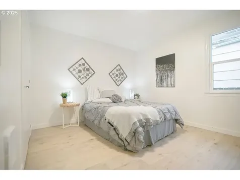 1835 15th Avenue Longview WA 98632