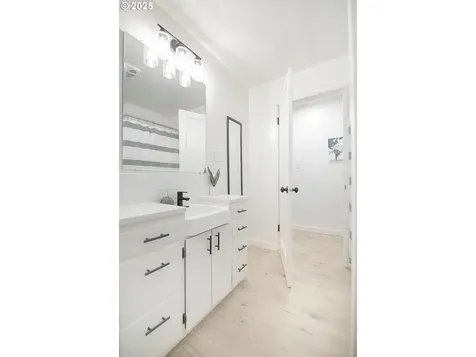 1835 15th Avenue Longview WA 98632