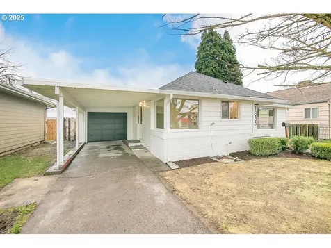1835 15th Avenue Longview WA 98632
